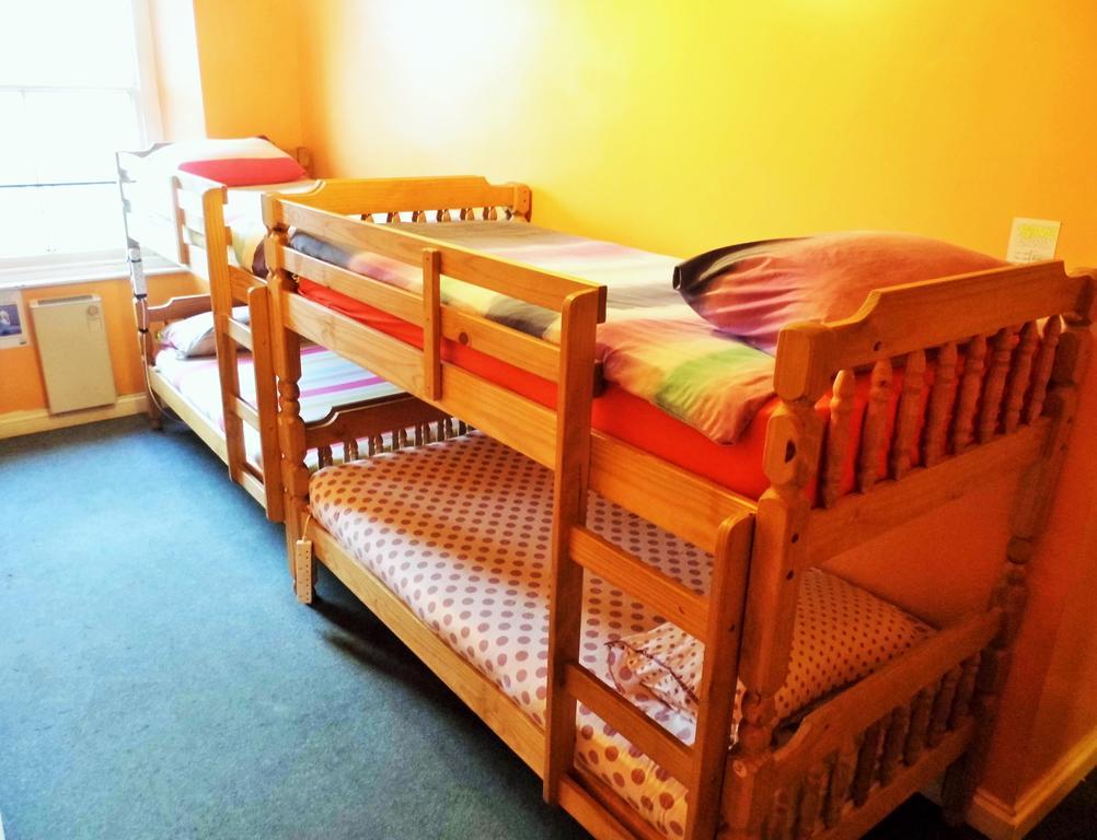The Queens Hostel 布里斯托 外观 照片