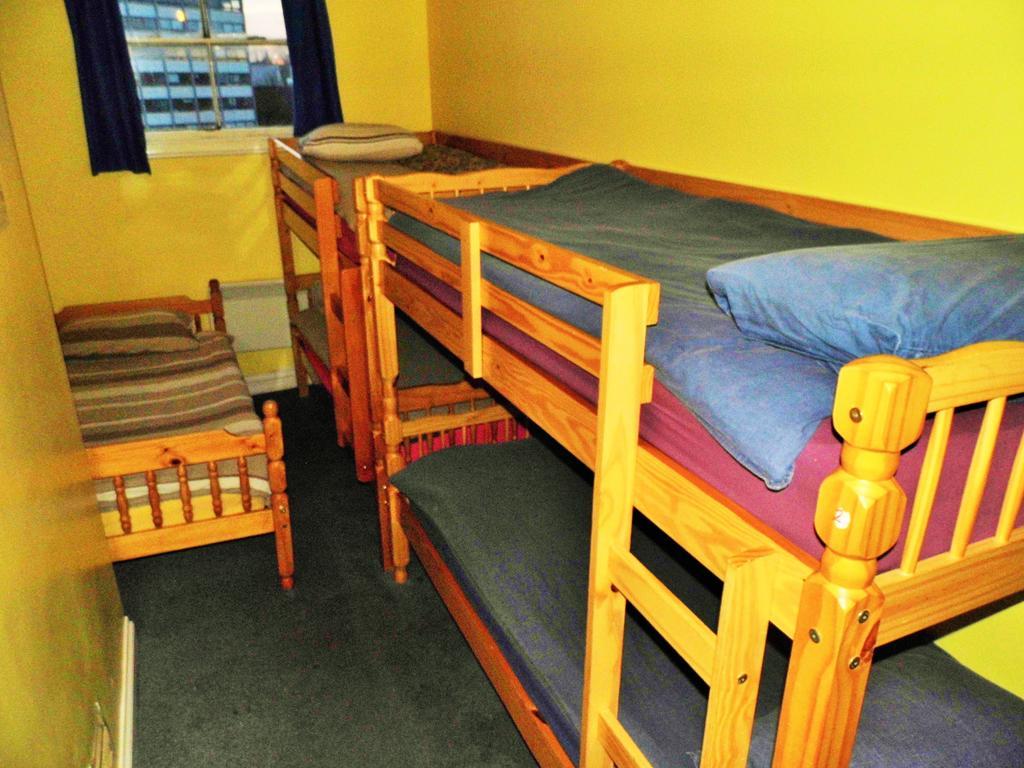 The Queens Hostel 布里斯托 外观 照片